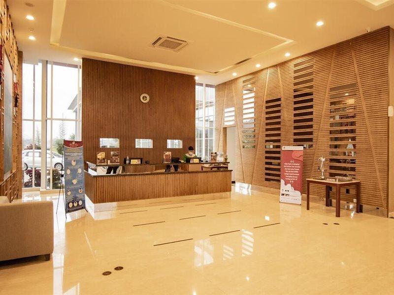 Labersa Hotel & Convention Center Toba Balige Zewnętrze zdjęcie