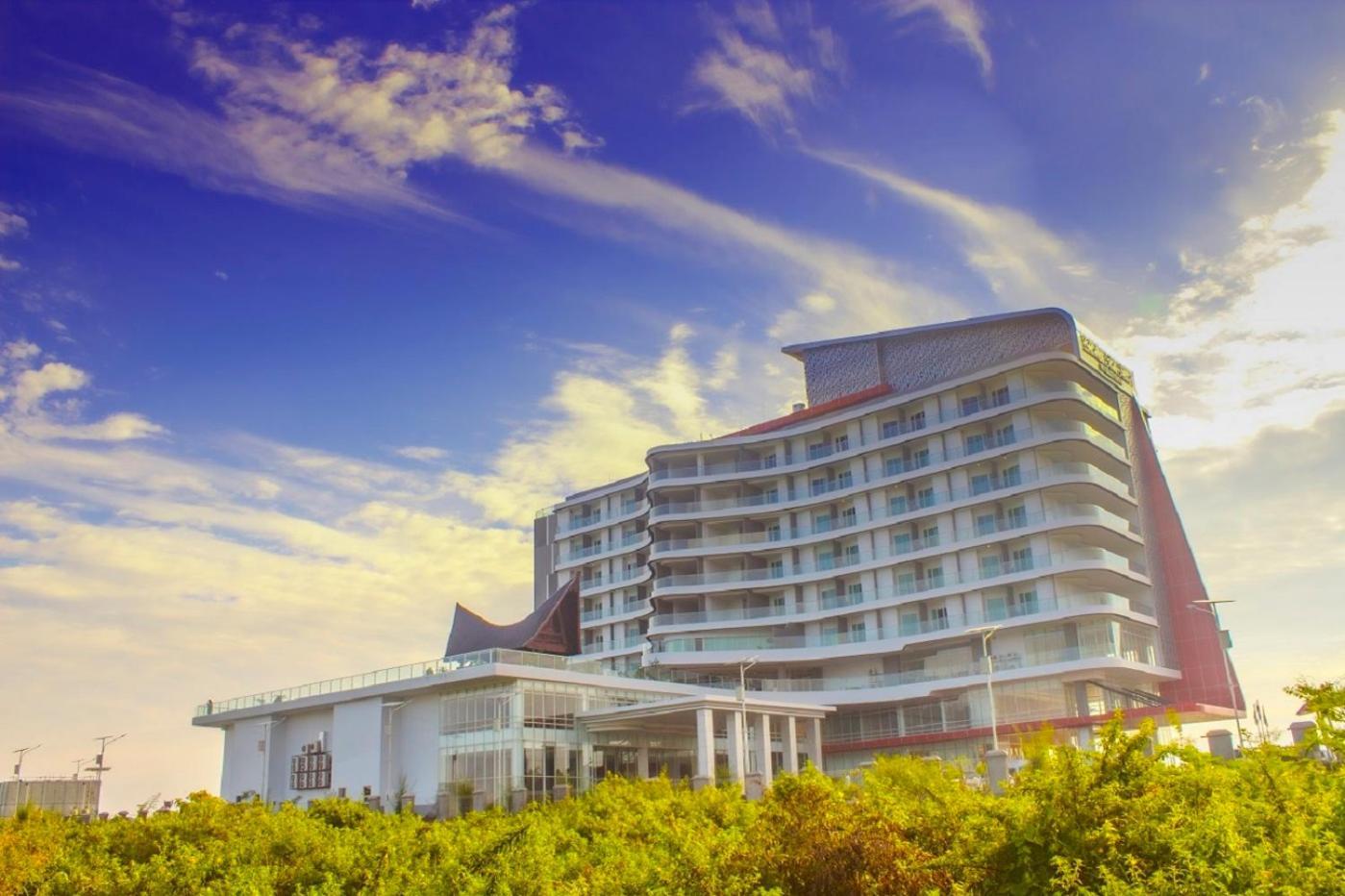 Labersa Hotel & Convention Center Toba Balige Zewnętrze zdjęcie