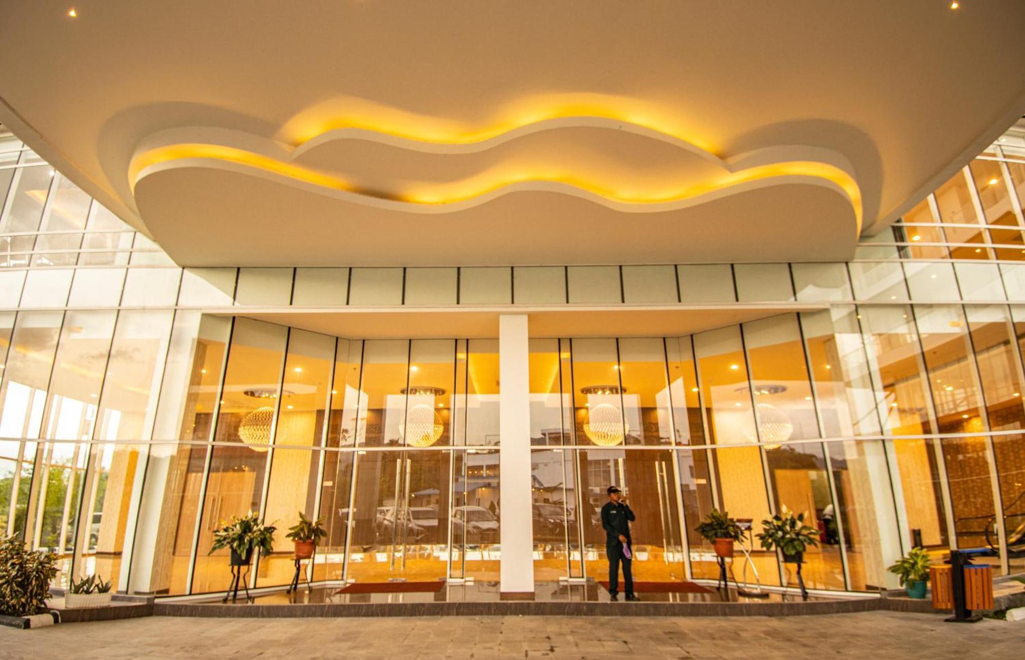 Labersa Hotel & Convention Center Toba Balige Zewnętrze zdjęcie