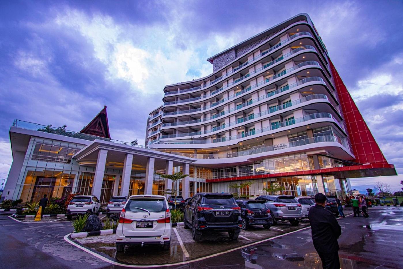 Labersa Hotel & Convention Center Toba Balige Zewnętrze zdjęcie