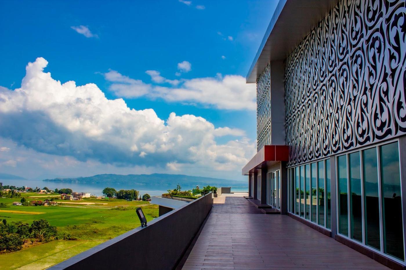 Labersa Hotel & Convention Center Toba Balige Zewnętrze zdjęcie