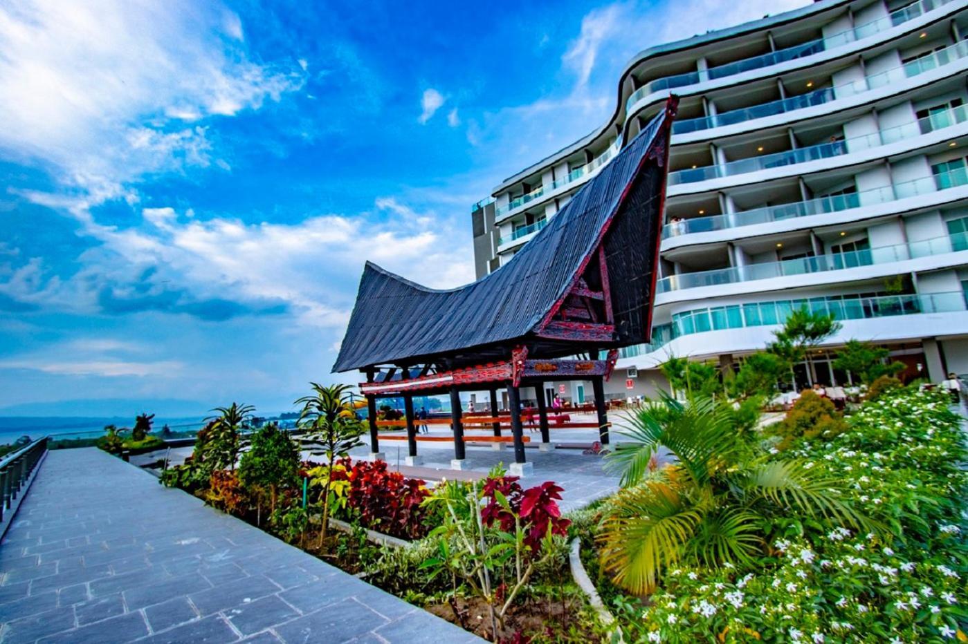 Labersa Hotel & Convention Center Toba Balige Zewnętrze zdjęcie
