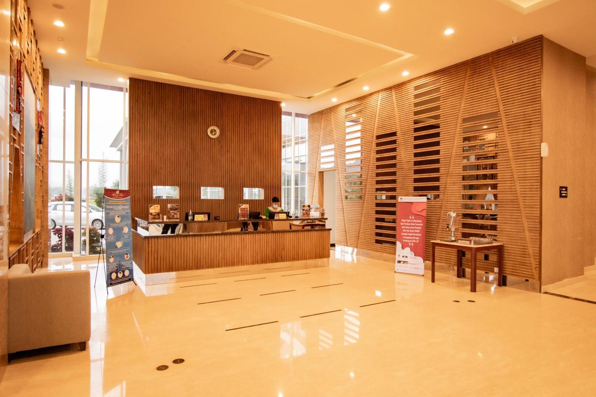 Labersa Hotel & Convention Center Toba Balige Zewnętrze zdjęcie