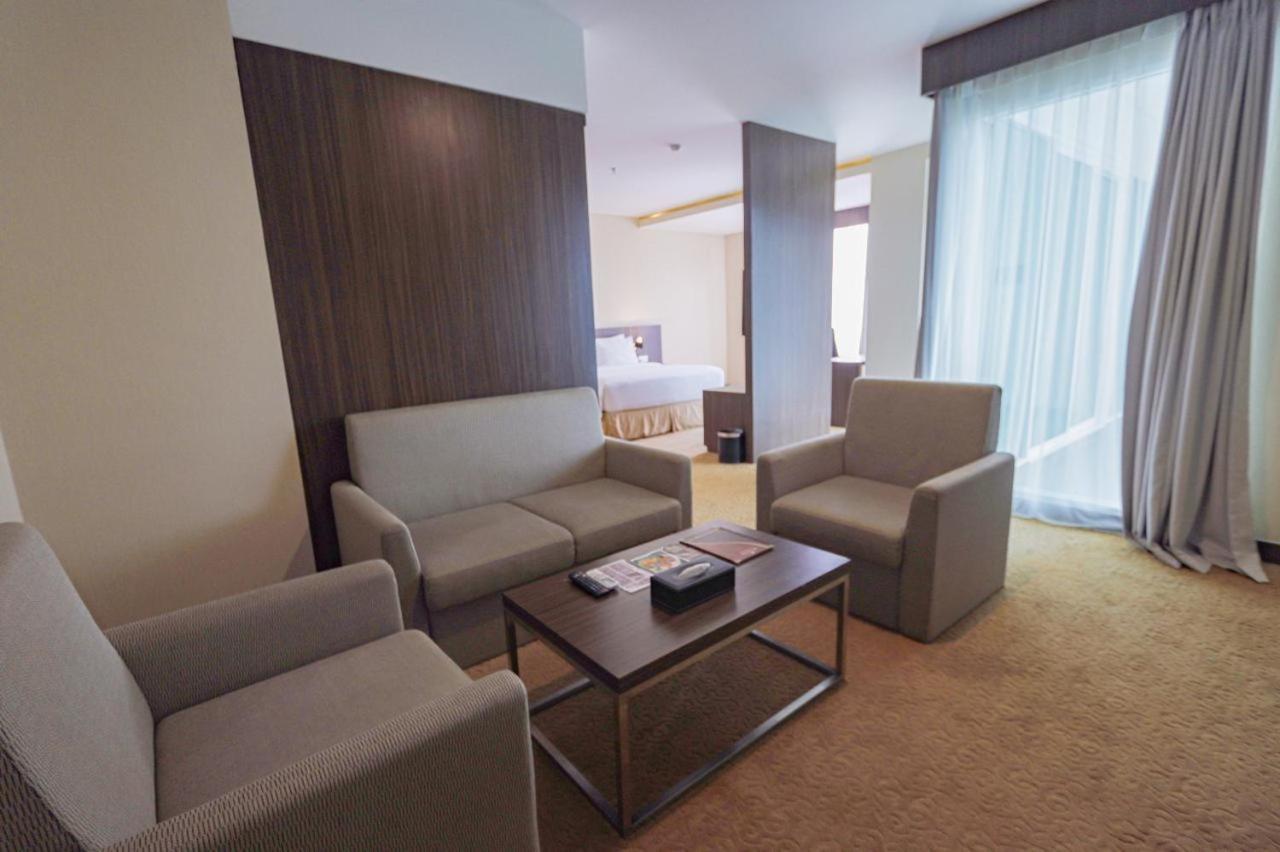 Labersa Hotel & Convention Center Toba Balige Zewnętrze zdjęcie