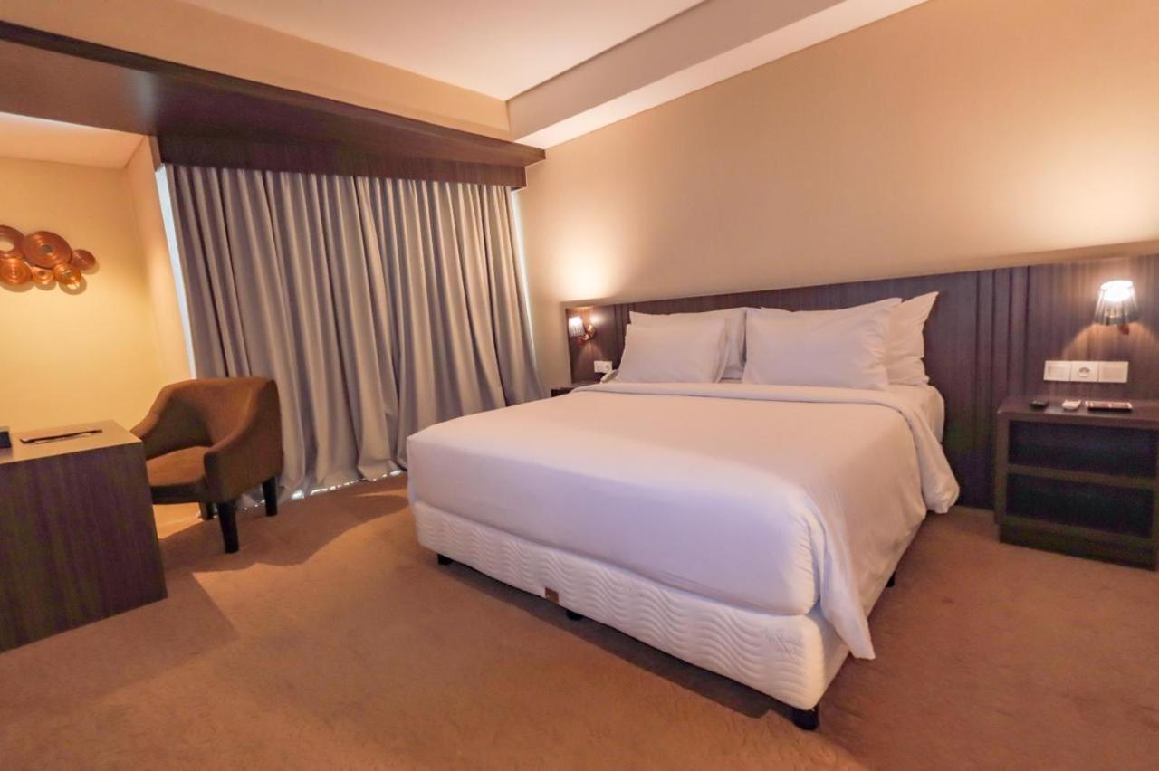 Labersa Hotel & Convention Center Toba Balige Zewnętrze zdjęcie