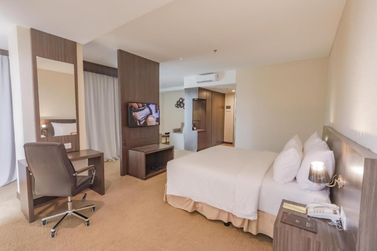 Labersa Hotel & Convention Center Toba Balige Zewnętrze zdjęcie