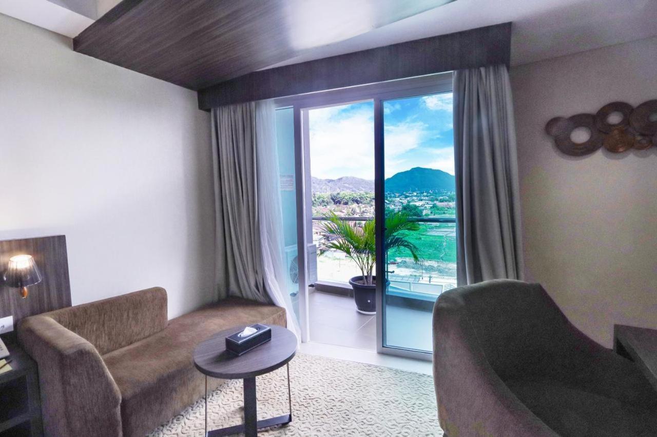 Labersa Hotel & Convention Center Toba Balige Zewnętrze zdjęcie