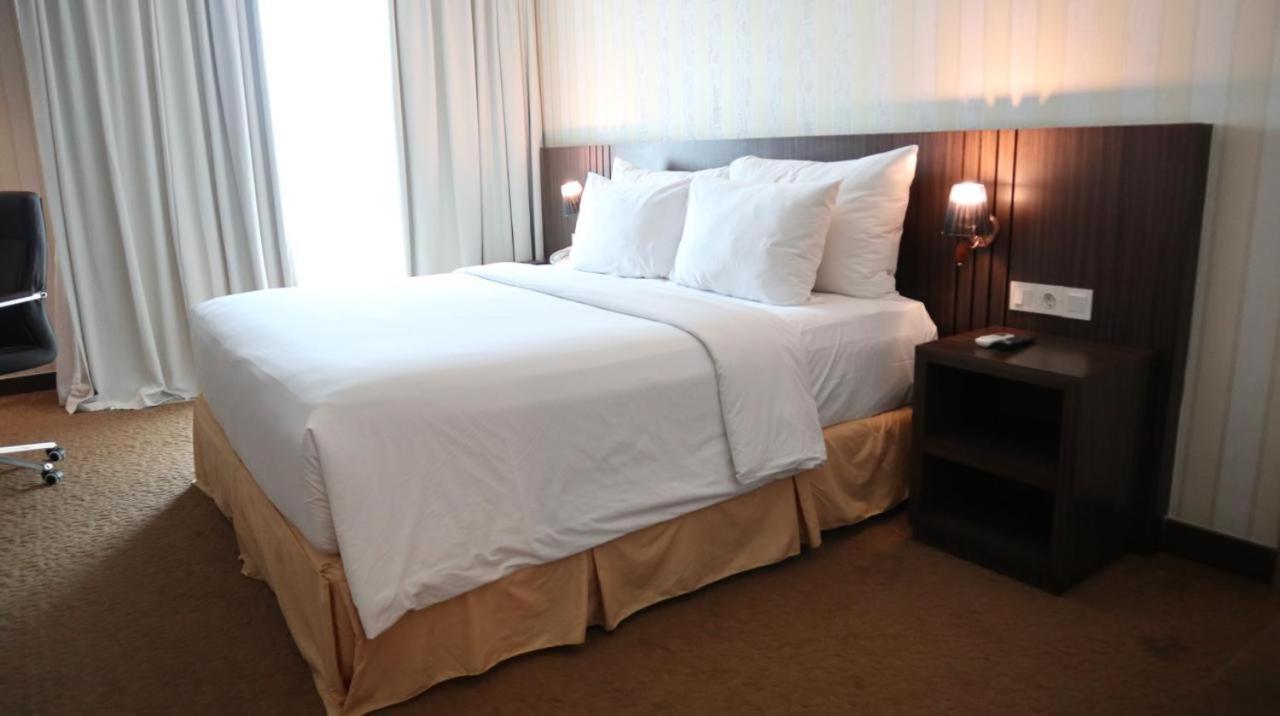 Labersa Hotel & Convention Center Toba Balige Zewnętrze zdjęcie