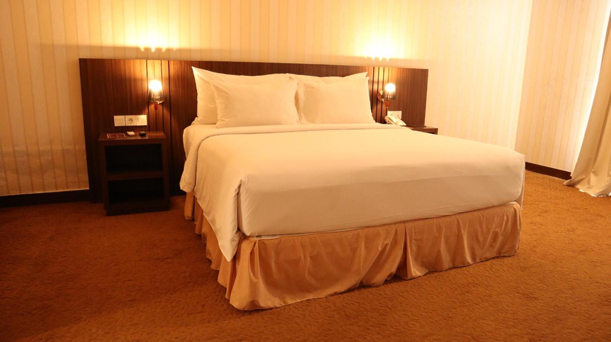 Labersa Hotel & Convention Center Toba Balige Zewnętrze zdjęcie