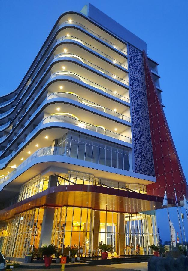 Labersa Hotel & Convention Center Toba Balige Zewnętrze zdjęcie
